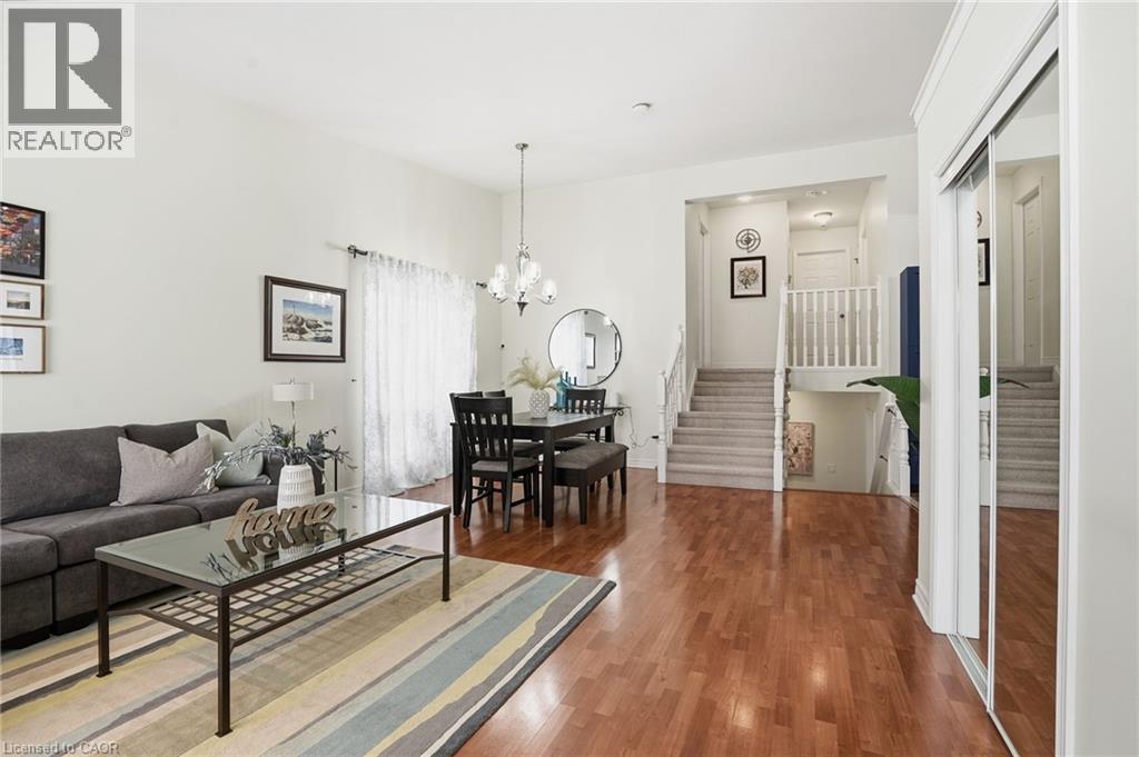 8407 Heikoop Crescent, Niagara Falls, Ontario  L2H 3J7 - Photo 4 - 40807495