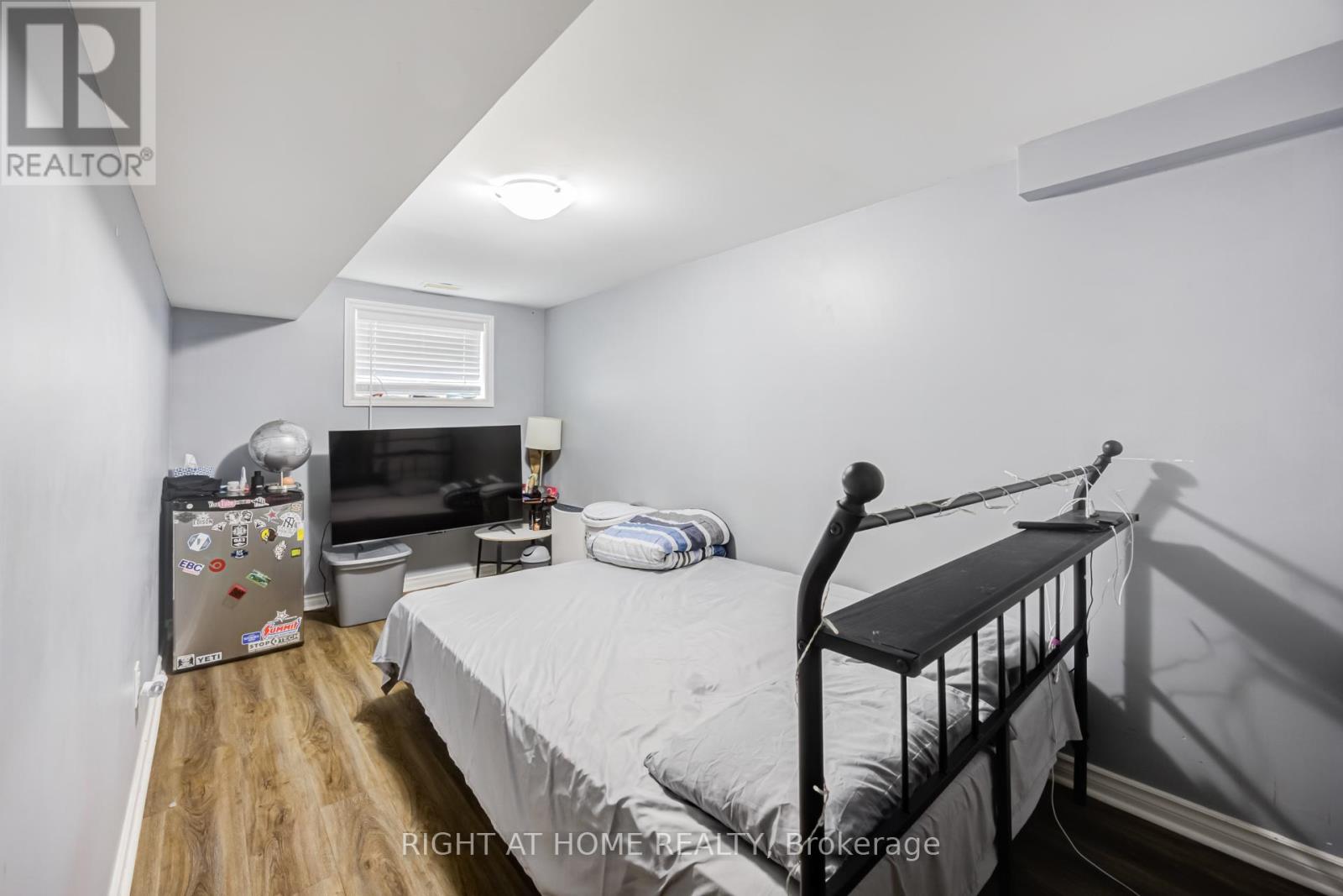 519 Rogers Road, Toronto (Keelesdale-Eglinton West), Ontario  M6M 1B4 - Photo 23 - W12935000