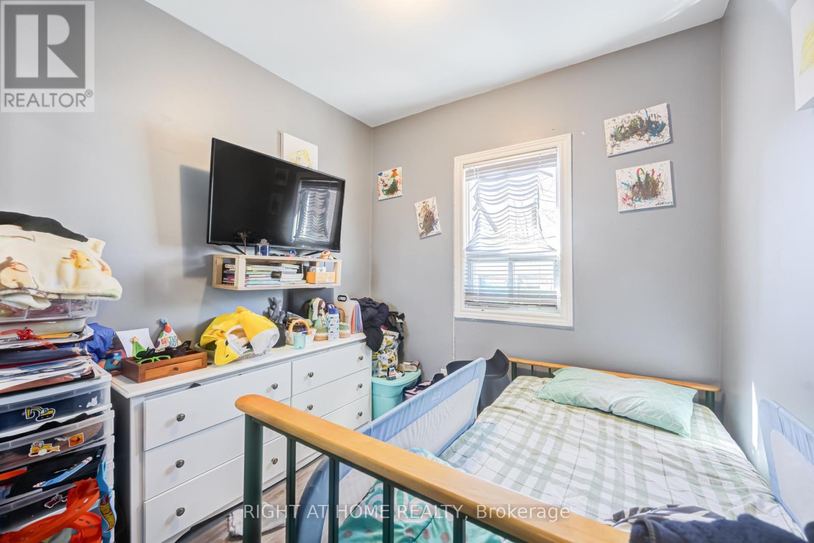 519 Rogers Road, Toronto (Keelesdale-Eglinton West), Ontario  M6M 1B4 - Photo 31 - W12935000