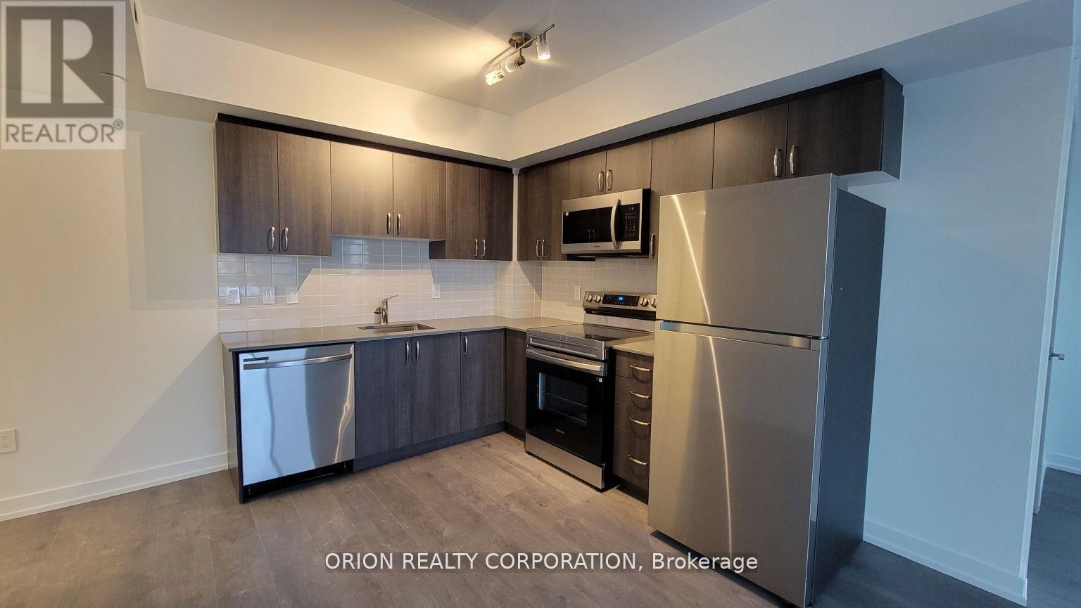 410 - 556 Marlee Avenue, Toronto (Yorkdale-Glen Park), Ontario  M6B 0B1 - Photo 2 - W12935002