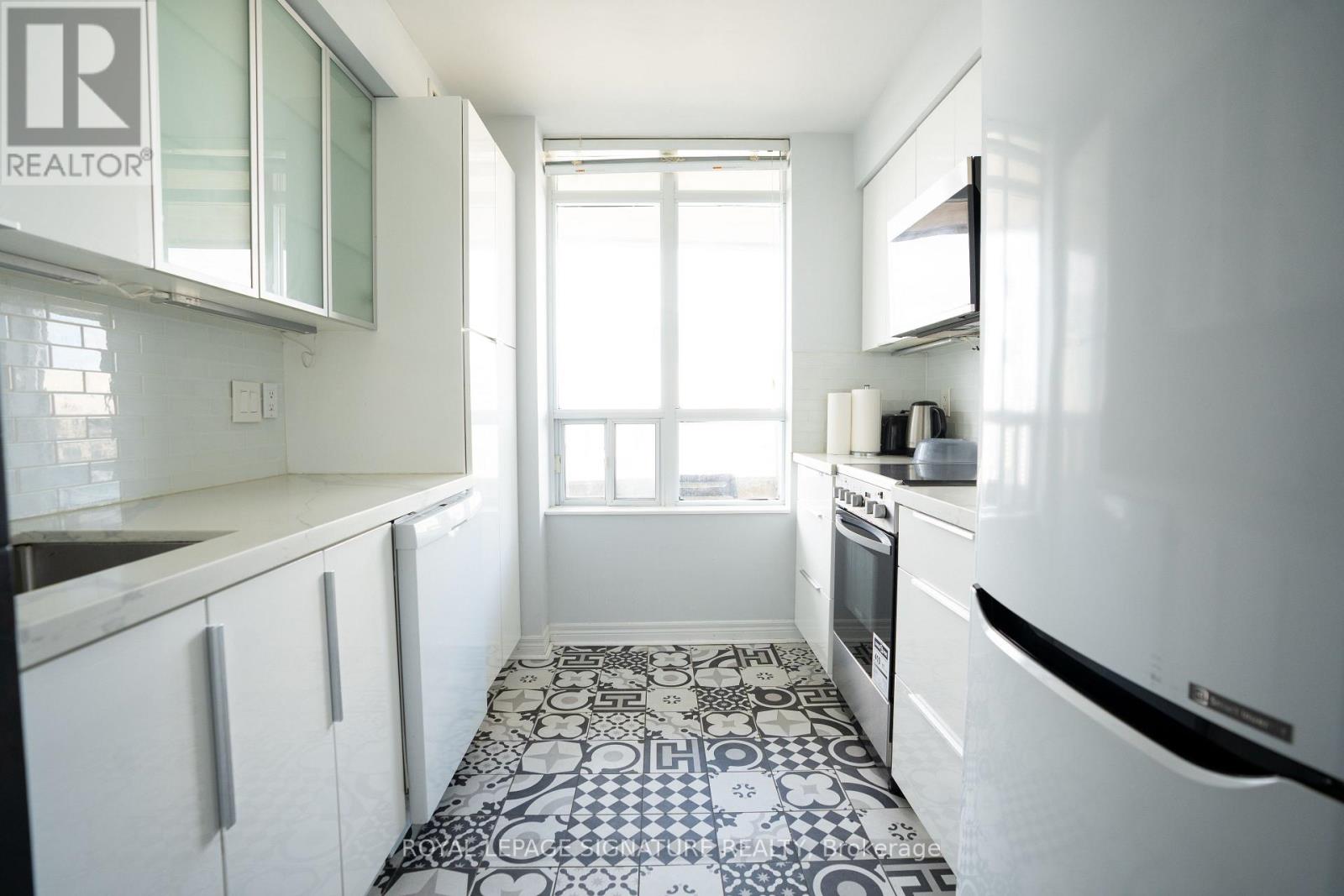 3306 - 310 Burnhamthorpe Road W, Mississauga (City Centre), Ontario  L5B 4P9 - Photo 18 - W12935004