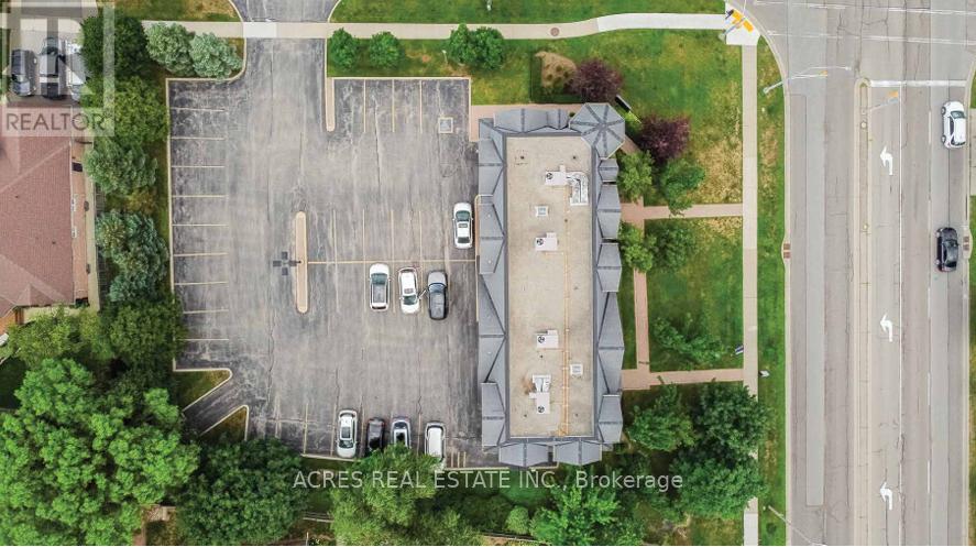 4125 Upper Middle Road, Burlington (Rose), Ontario  L7M 4X5 - Photo 2 - W12935006