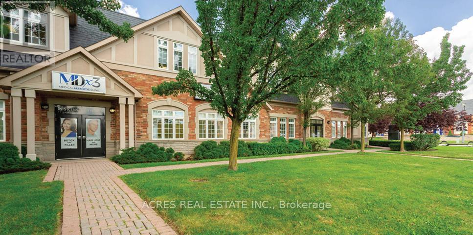 4125 Upper Middle Road, Burlington (Rose), Ontario  L7M 4X5 - Photo 3 - W12935006