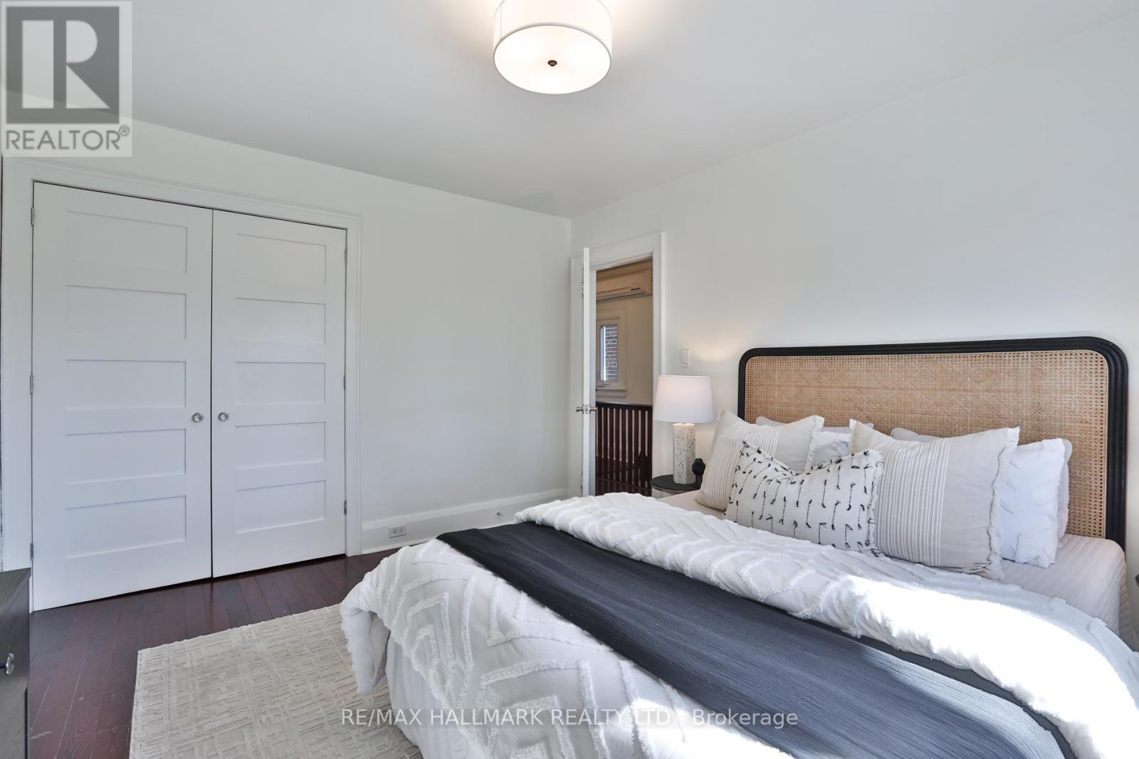 190 Pendrith Street, Toronto, Ontario  M6G 1S2 - Photo 17 - W12935042