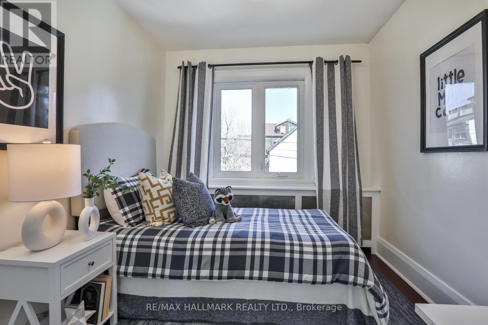 190 Pendrith Street, Toronto, Ontario  M6G 1S2 - Photo 20 - W12935042