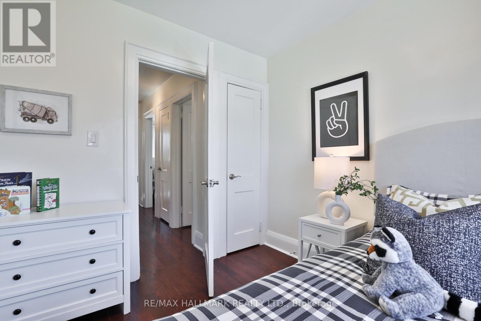 190 Pendrith Street, Toronto, Ontario  M6G 1S2 - Photo 21 - W12935042