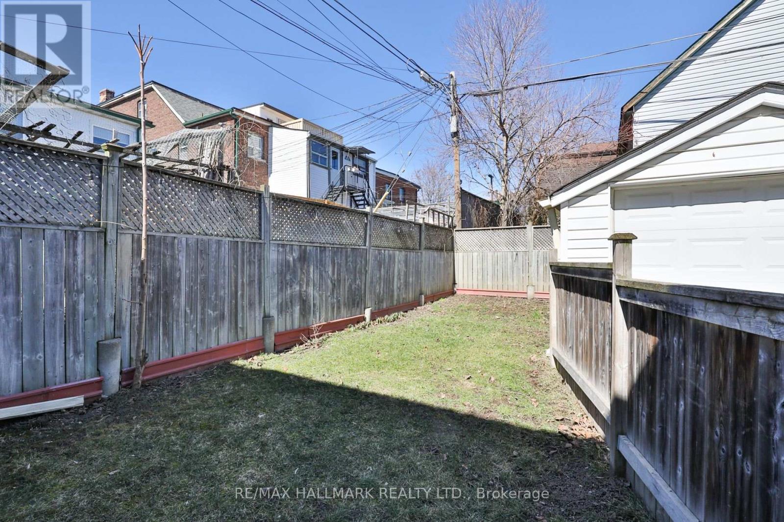 190 Pendrith Street, Toronto, Ontario  M6G 1S2 - Photo 27 - W12935042