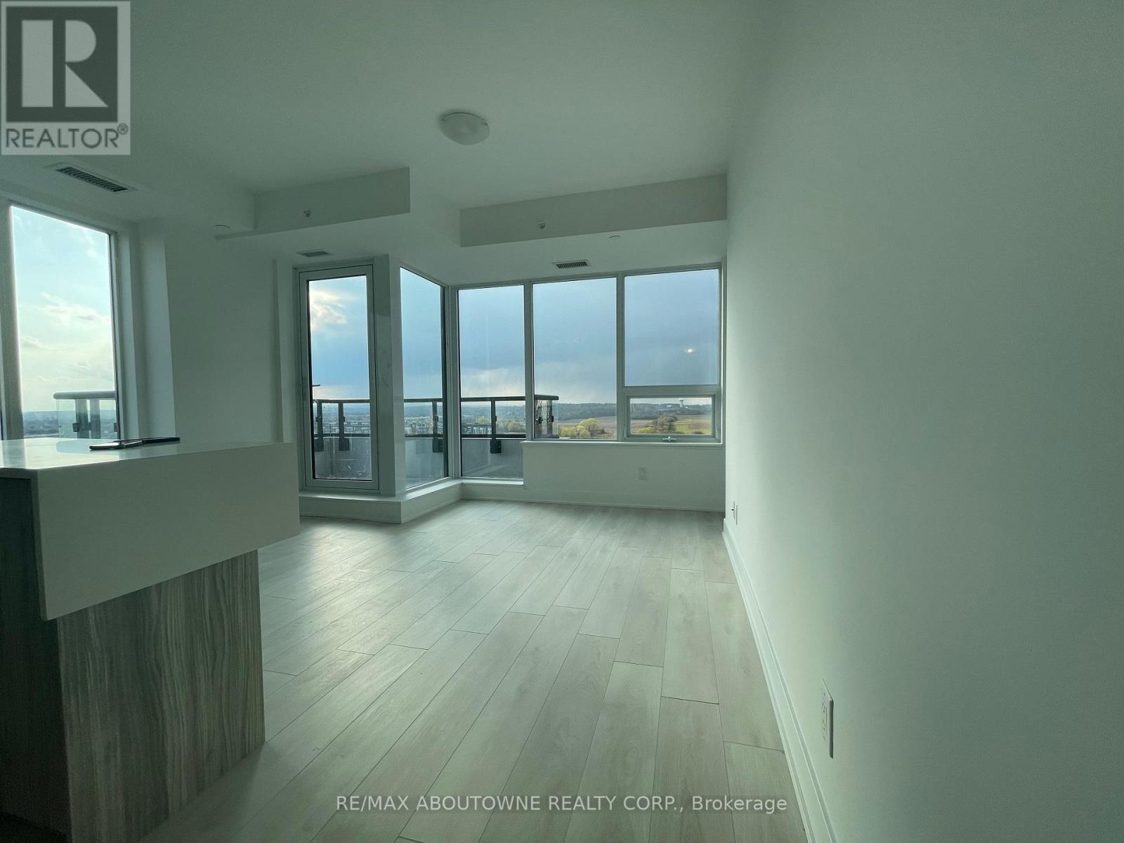 814 - 2489 Taunton Road, Oakville (Ro River Oaks), Ontario  L6H 3R9 - Photo 11 - W12935054