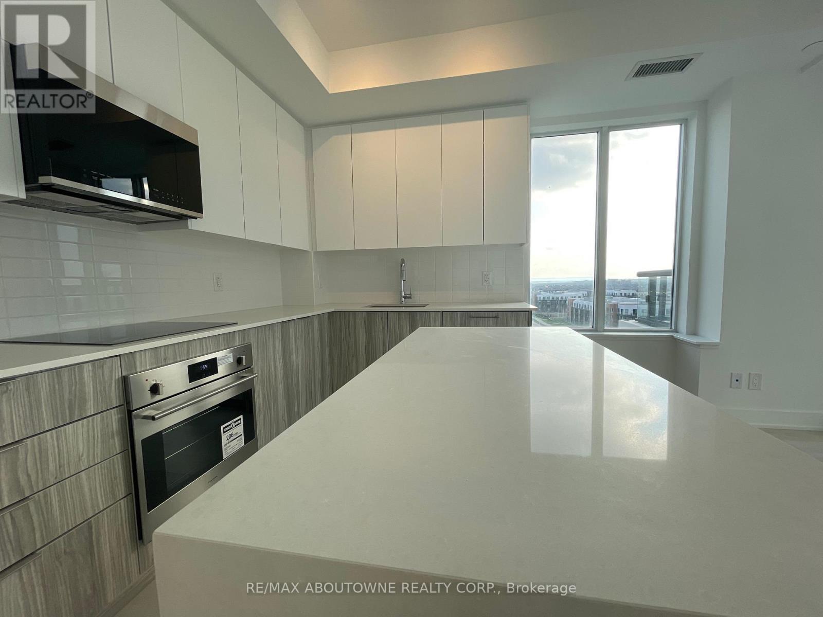 814 - 2489 Taunton Road, Oakville (Ro River Oaks), Ontario  L6H 3R9 - Photo 6 - W12935054