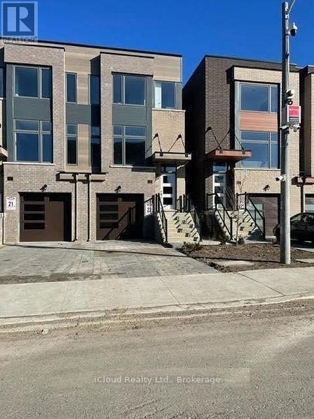 B - 33 Wild Rose Gardens, Toronto (Rustic), Ontario  M6L 0A5 - Photo 9 - W12935056