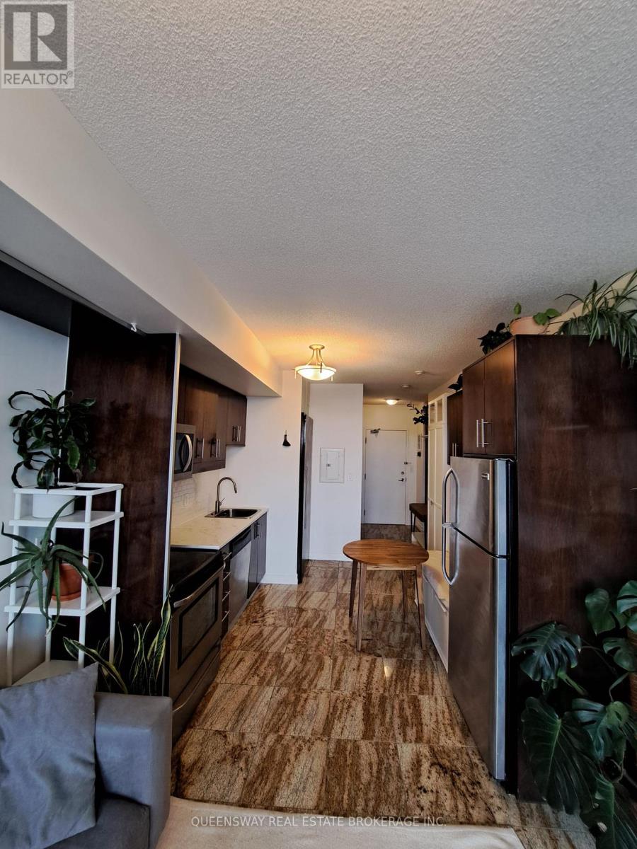 915 - 2464 Weston Road, Toronto (Weston), Ontario  M9N 0A2 - Photo 5 - W12935064