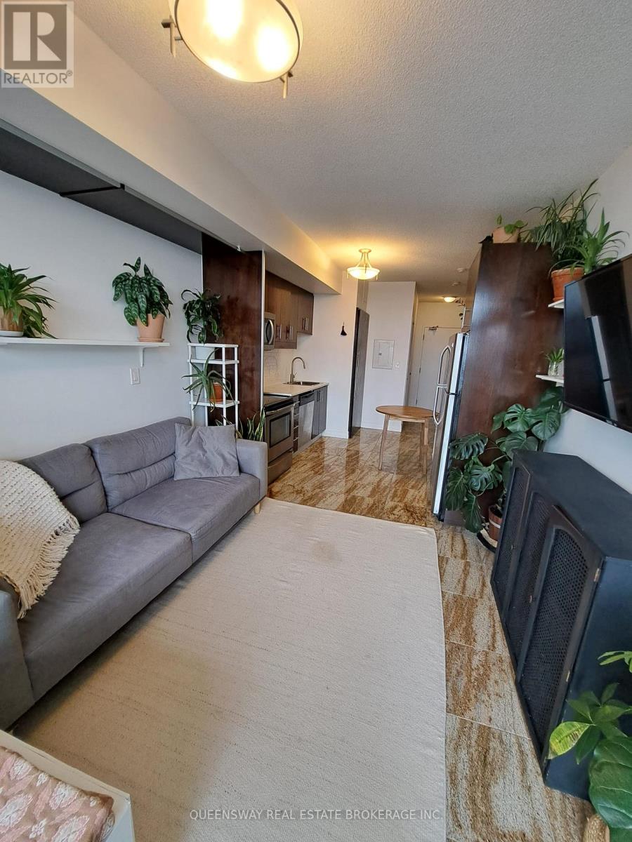 915 - 2464 Weston Road, Toronto (Weston), Ontario  M9N 0A2 - Photo 7 - W12935064