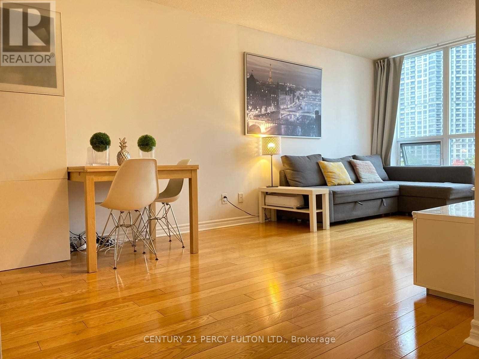 302 - 4080 Living Arts Drive, Mississauga, Ontario  L5B 4N3 - Photo 6 - W12935100