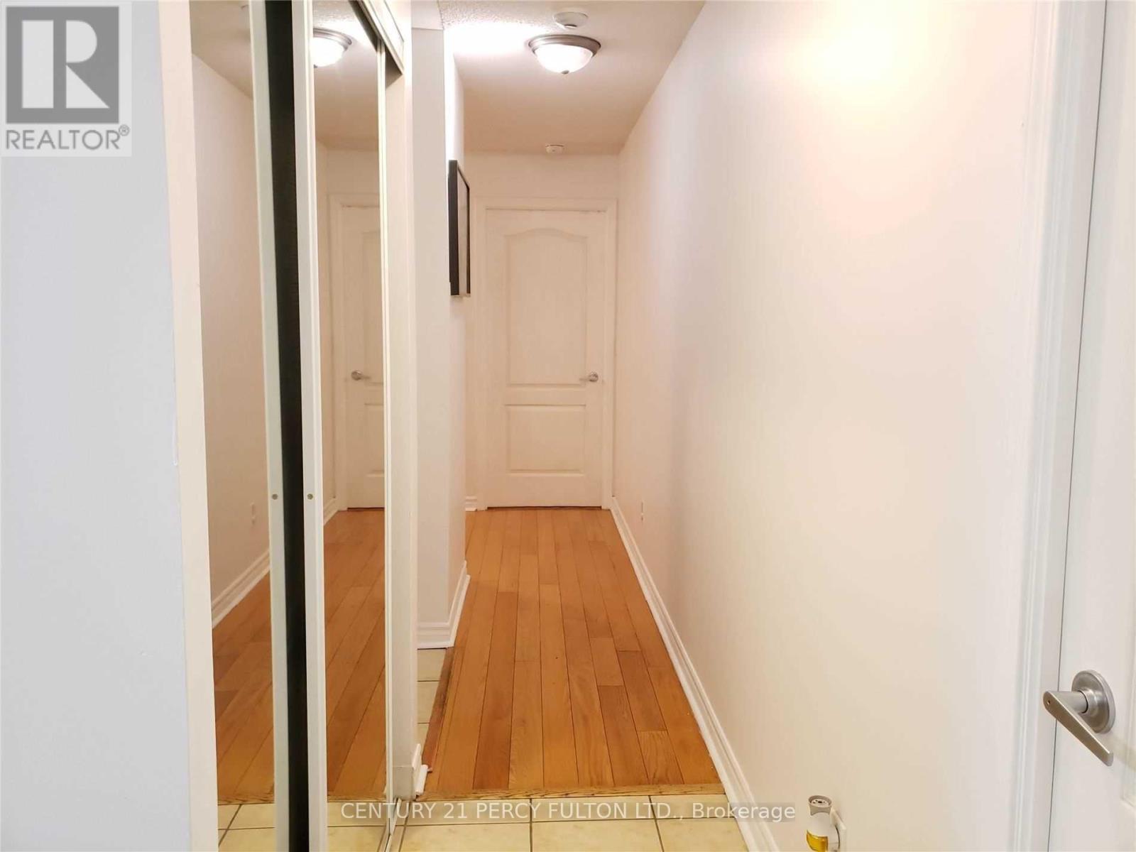 302 - 4080 Living Arts Drive, Mississauga, Ontario  L5B 4N3 - Photo 9 - W12935100