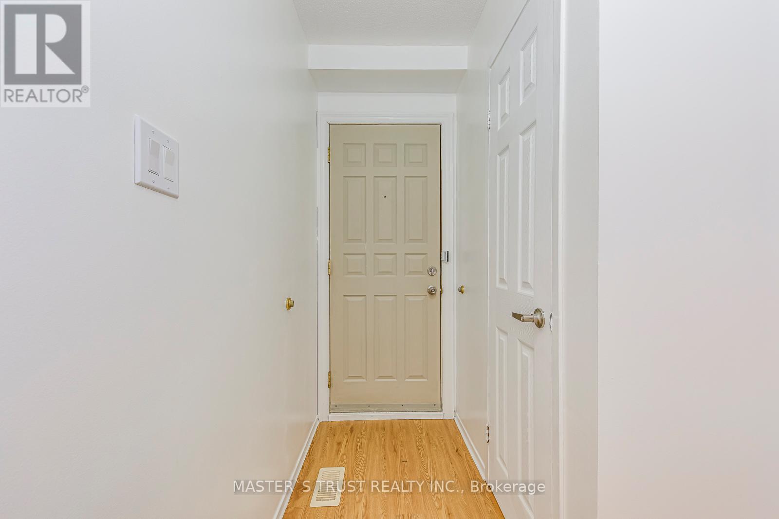 6411 Chaumont Crescent, Mississauga (Meadowvale), Ontario  L5N 2M7 - Photo 20 - W12935130