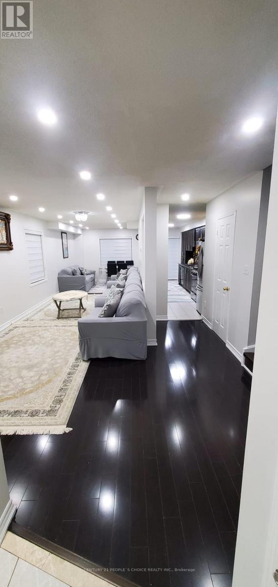 Upper - 23 Blairwood Court, Brampton, Ontario  L6P 1B5 - Photo 2 - W12935158