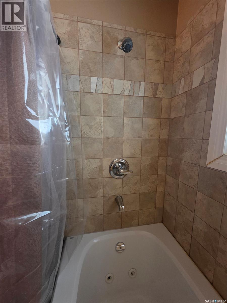 1902 1st Street, Estevan, Saskatchewan  S4A 0J1 - Photo 23 - SK031558