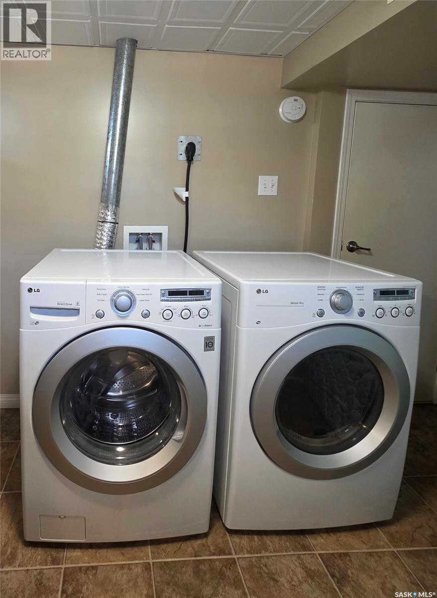 1902 1st Street, Estevan, Saskatchewan  S4A 0J1 - Photo 36 - SK031558