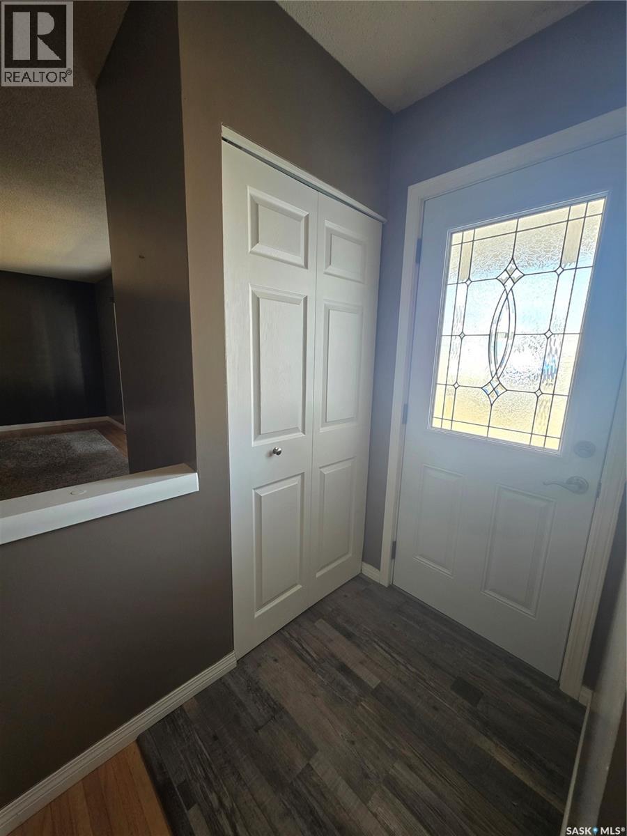 1902 1st Street, Estevan, Saskatchewan  S4A 0J1 - Photo 8 - SK031558