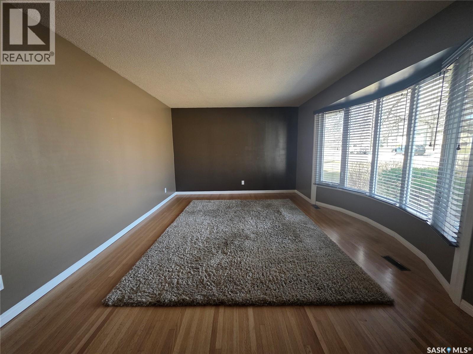 1902 1st Street, Estevan, Saskatchewan  S4A 0J1 - Photo 9 - SK031558