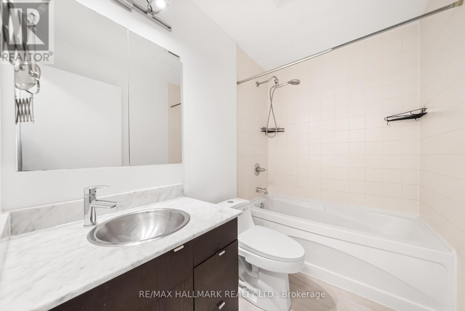 1105 - 33 Lombard Street, Toronto, Ontario  M5C 3H8 - Photo 16 - C12928794