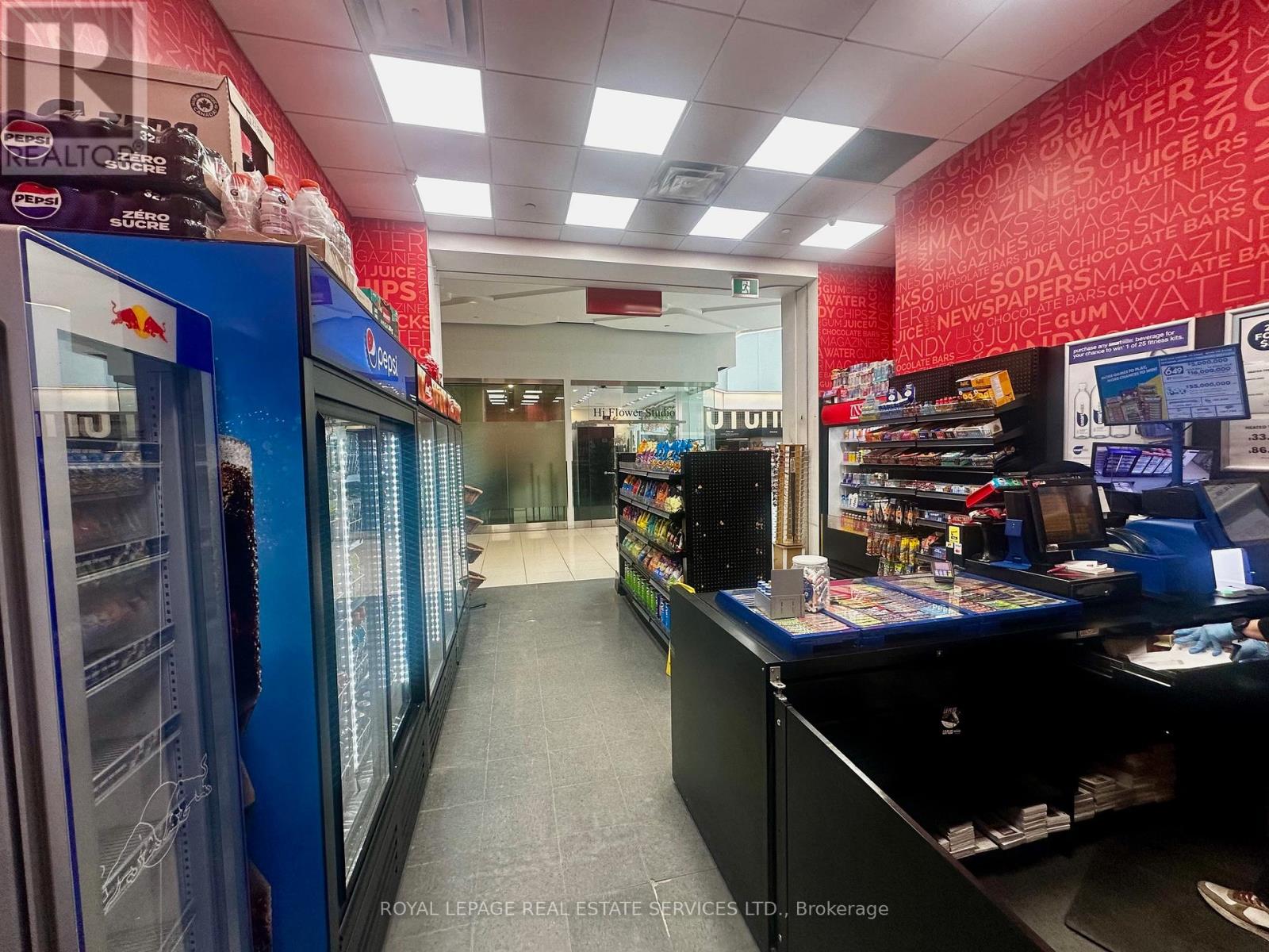 2 St Clair Avenue E, Toronto (Rosedale-Moore Park), Ontario  M4T 2T5 - Photo 9 - C12934536