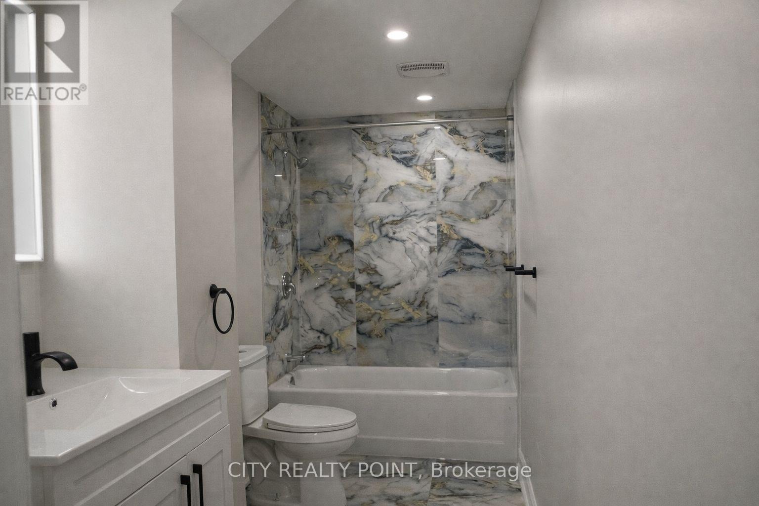 Unit 1 - 131 Camelia Avenue, Ottawa, Ontario  K1K 2X5 - Photo 5 - X12935110