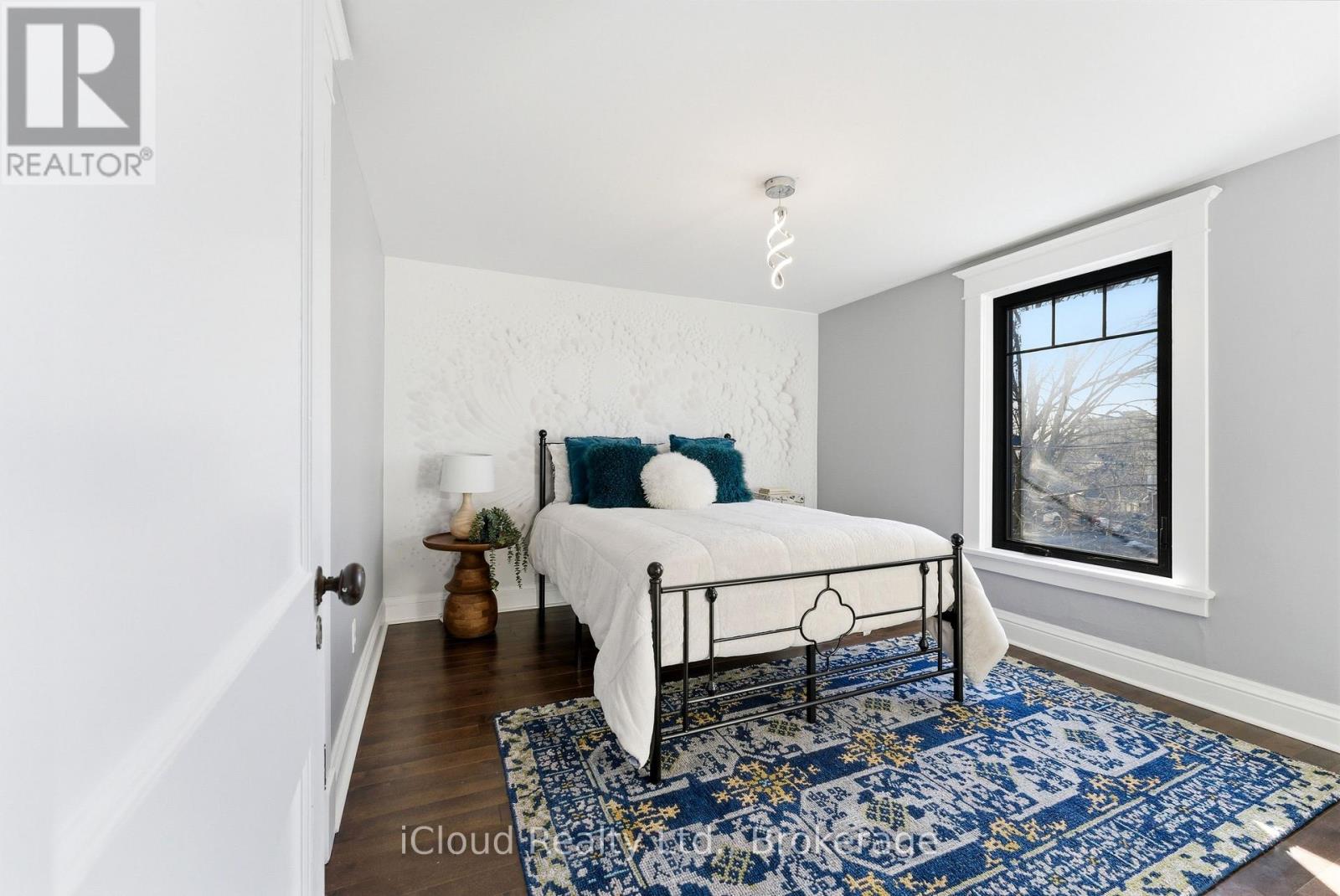 302 Bridge Street E, Belleville (Belleville Ward), Ontario  K8N 1P6 - Photo 22 - X12935146