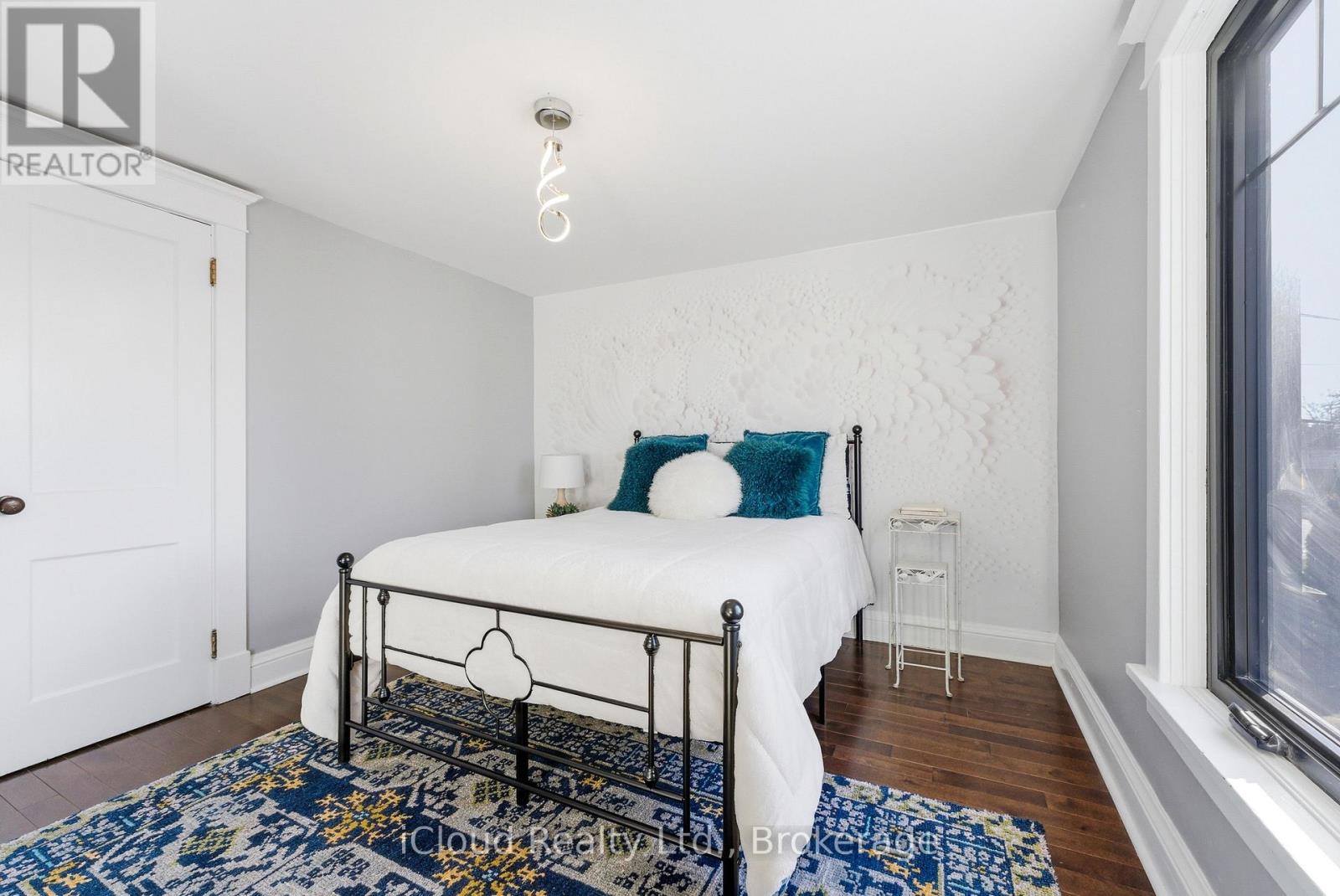 302 Bridge Street E, Belleville (Belleville Ward), Ontario  K8N 1P6 - Photo 23 - X12935146