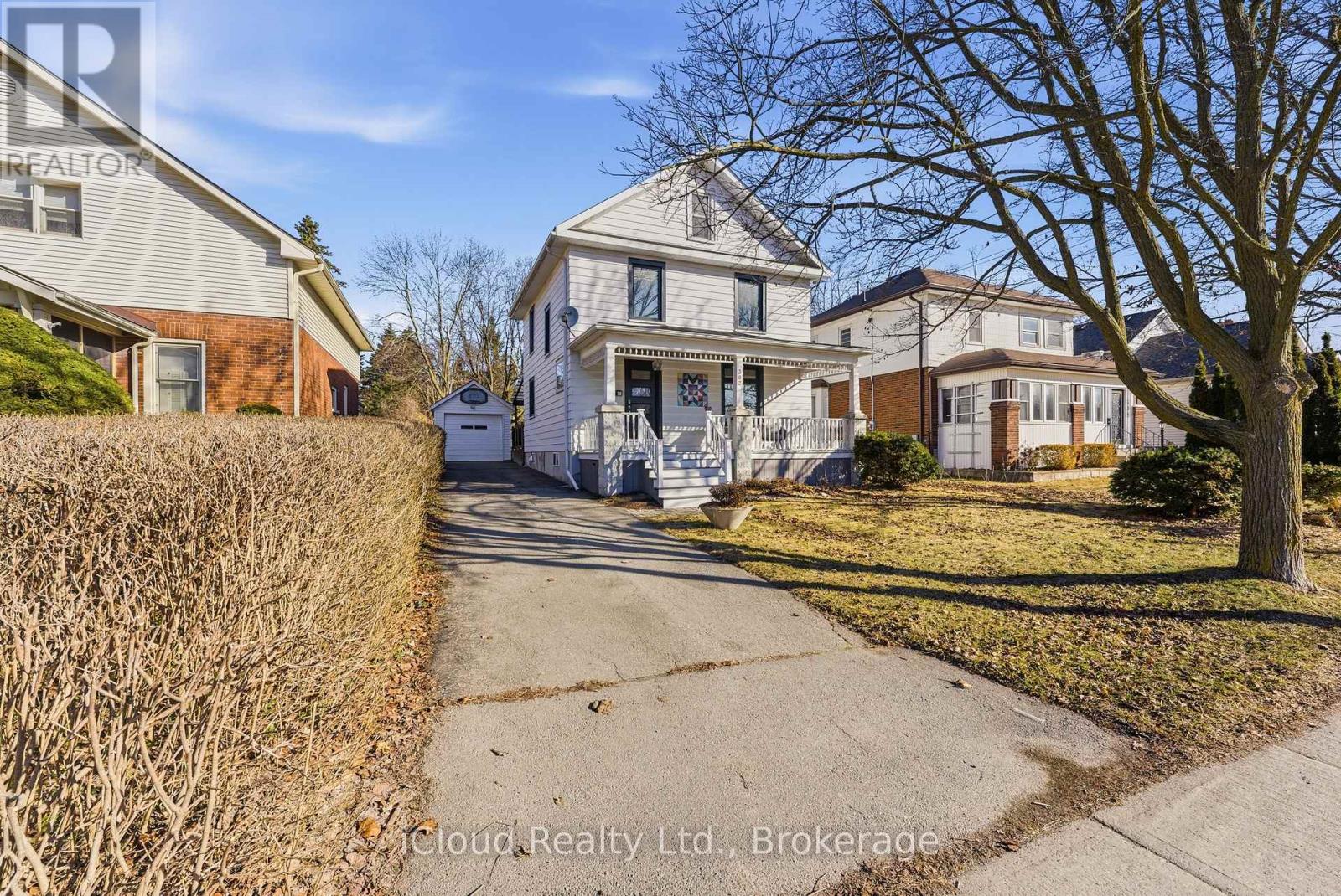 302 Bridge Street E, Belleville (Belleville Ward), Ontario  K8N 1P6 - Photo 3 - X12935146