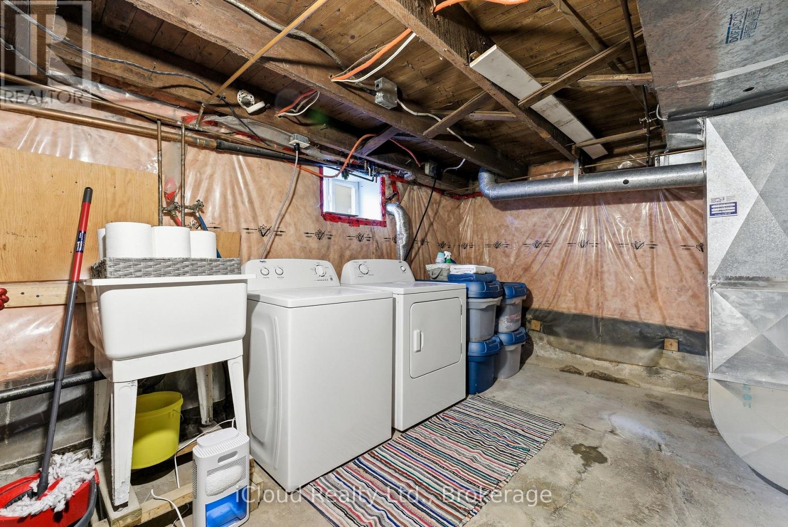 302 Bridge Street E, Belleville (Belleville Ward), Ontario  K8N 1P6 - Photo 35 - X12935146