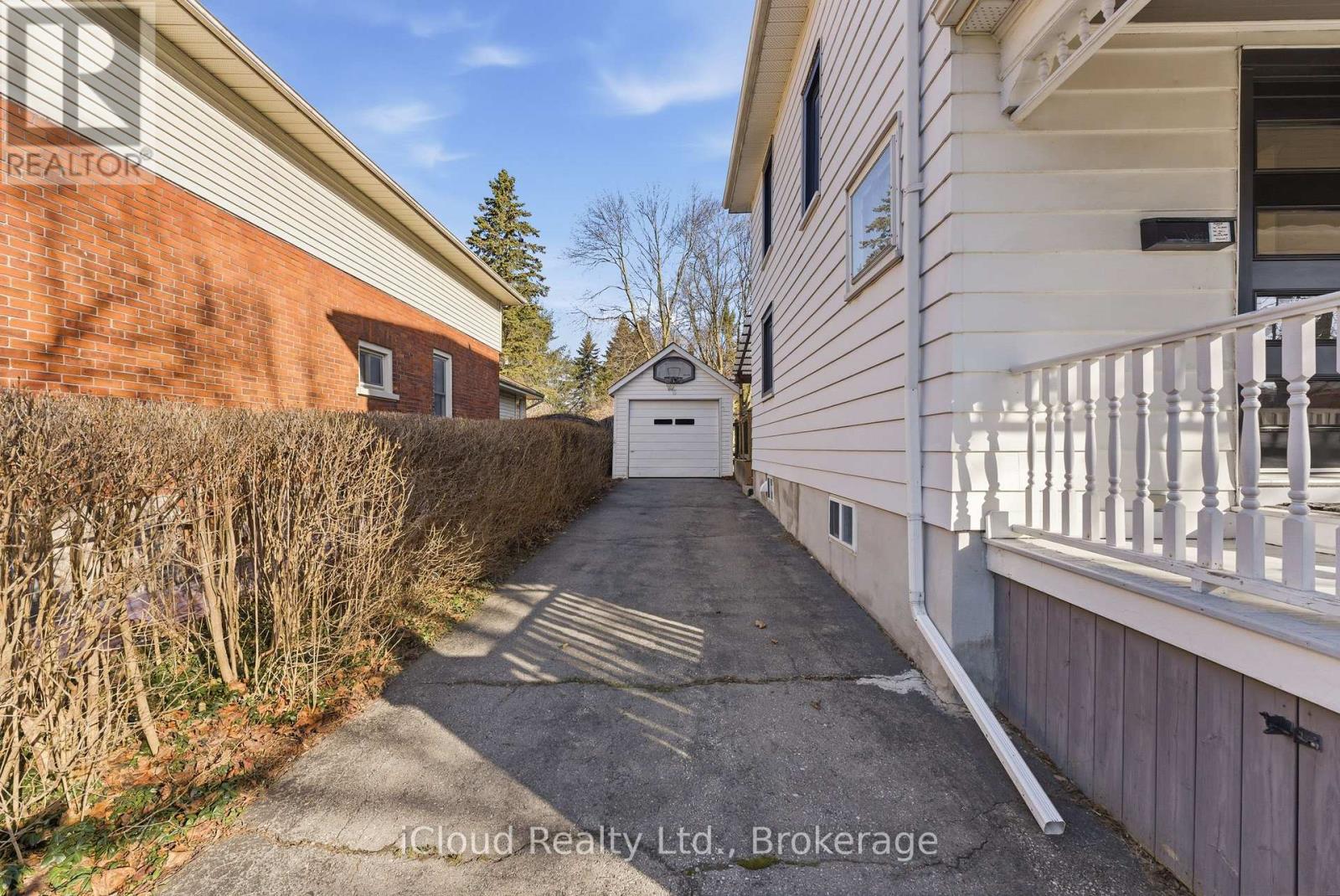 302 Bridge Street E, Belleville (Belleville Ward), Ontario  K8N 1P6 - Photo 38 - X12935146