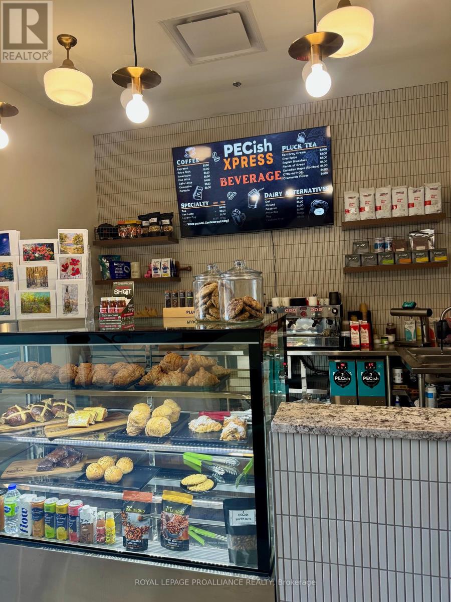 409 - 17 Cleave Avenue, Prince Edward County, Ontario  K0K 2T0 - Photo 38 - X12486858