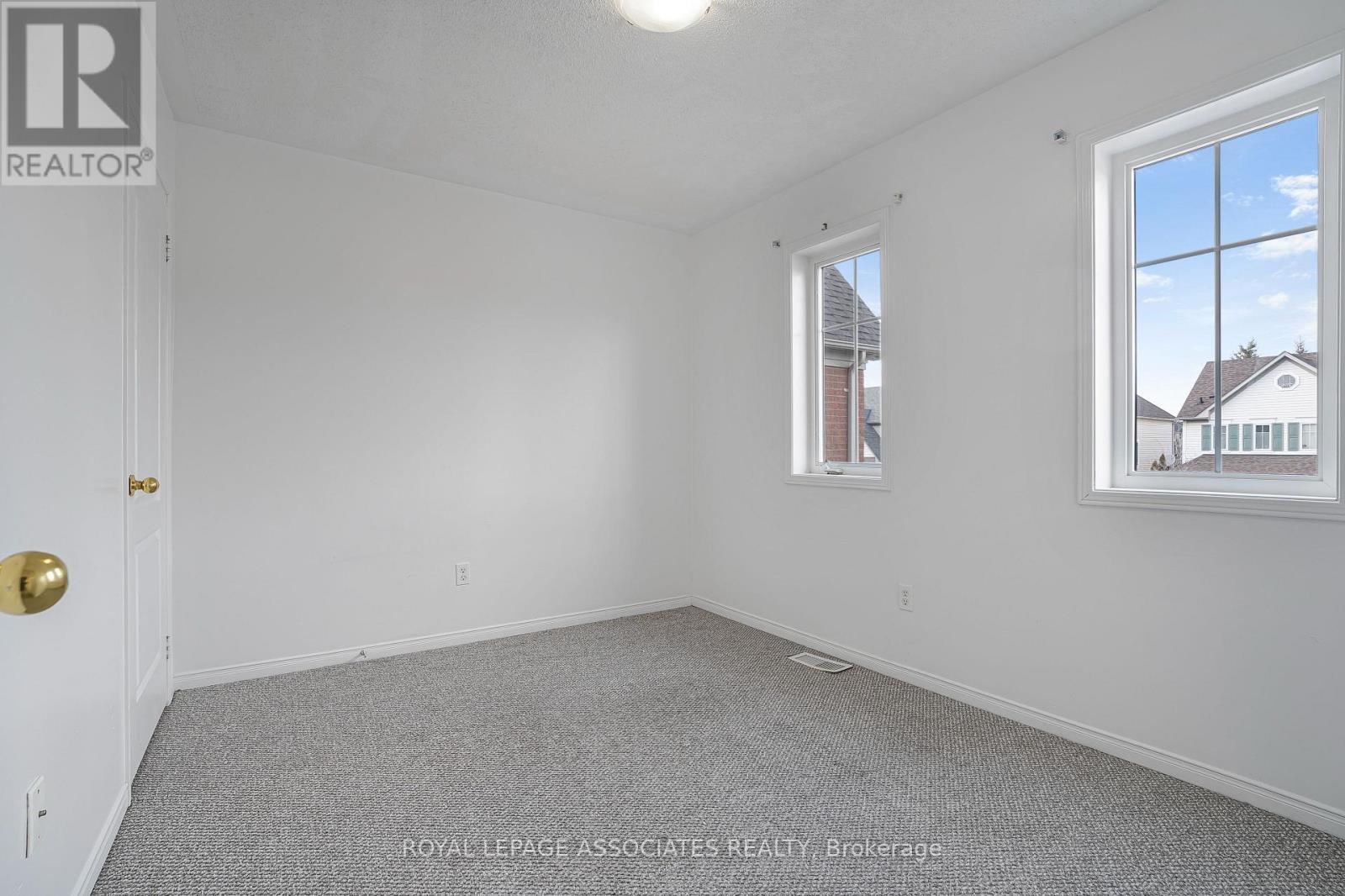 25 Cranston Avenue, Ajax (Northeast Ajax), Ontario  L1Z 2B5 - Photo 9 - E12934934