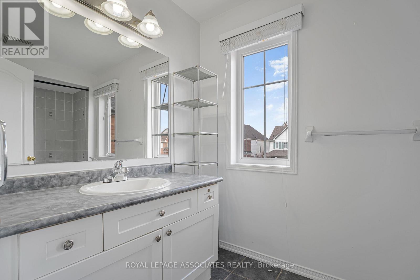 25 Cranston Avenue, Ajax (Northeast Ajax), Ontario  L1Z 2B5 - Photo 13 - E12934934