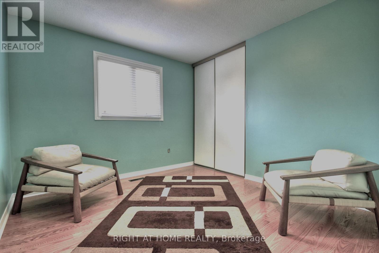 86 Howlett Avenue, Newmarket, Ontario  L3Y 5S5 - Photo 28 - N12829470