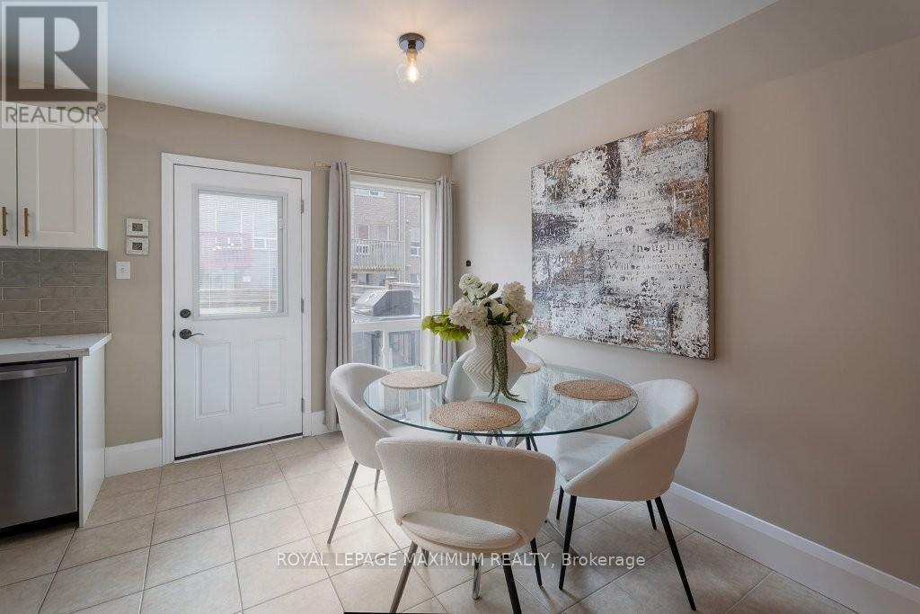 29 Barr Crescent, Aurora, Ontario  L4G 0C1 - Photo 8 - N12872500