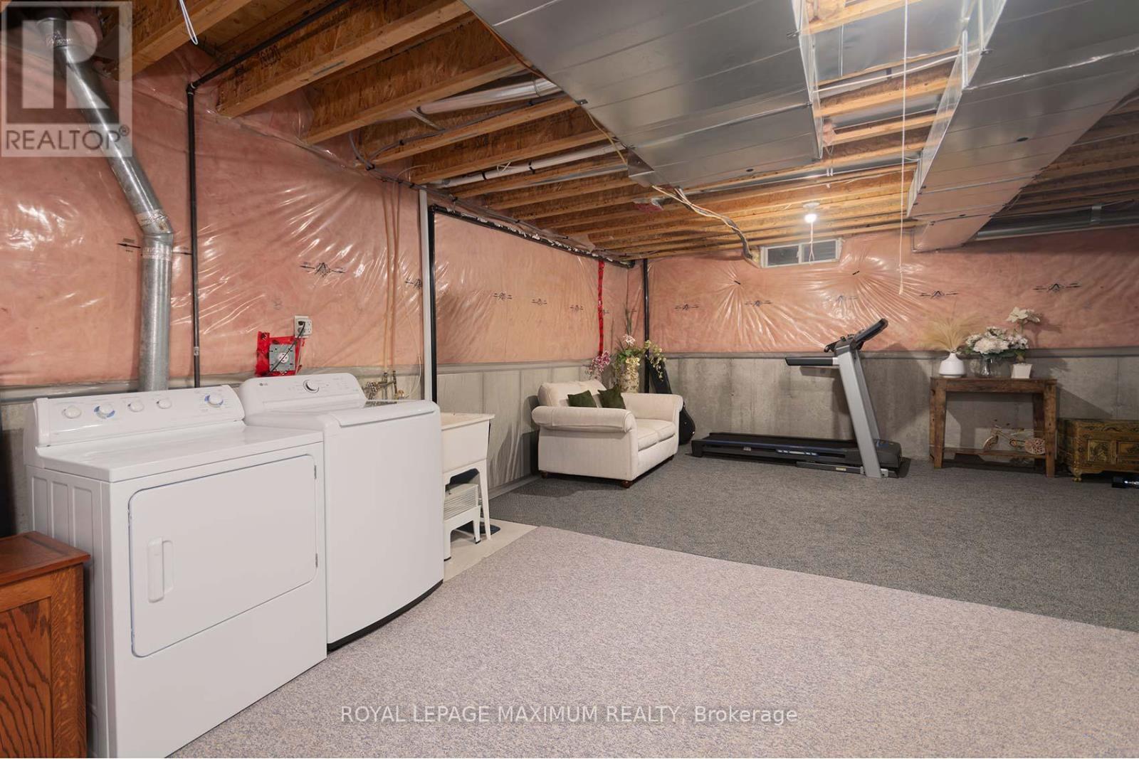 29 Barr Crescent, Aurora, Ontario  L4G 0C1 - Photo 22 - N12872500