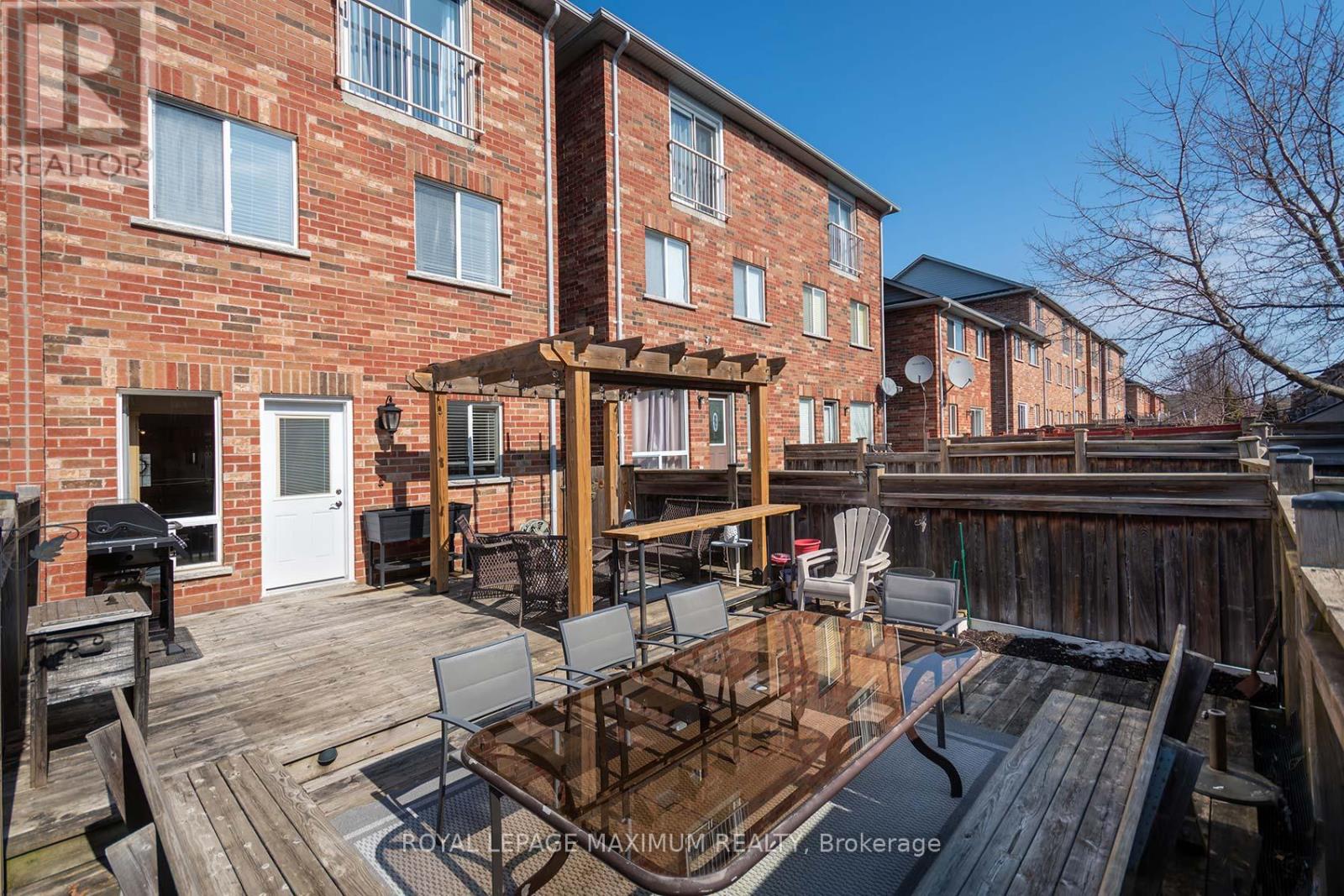 29 Barr Crescent, Aurora, Ontario  L4G 0C1 - Photo 23 - N12872500