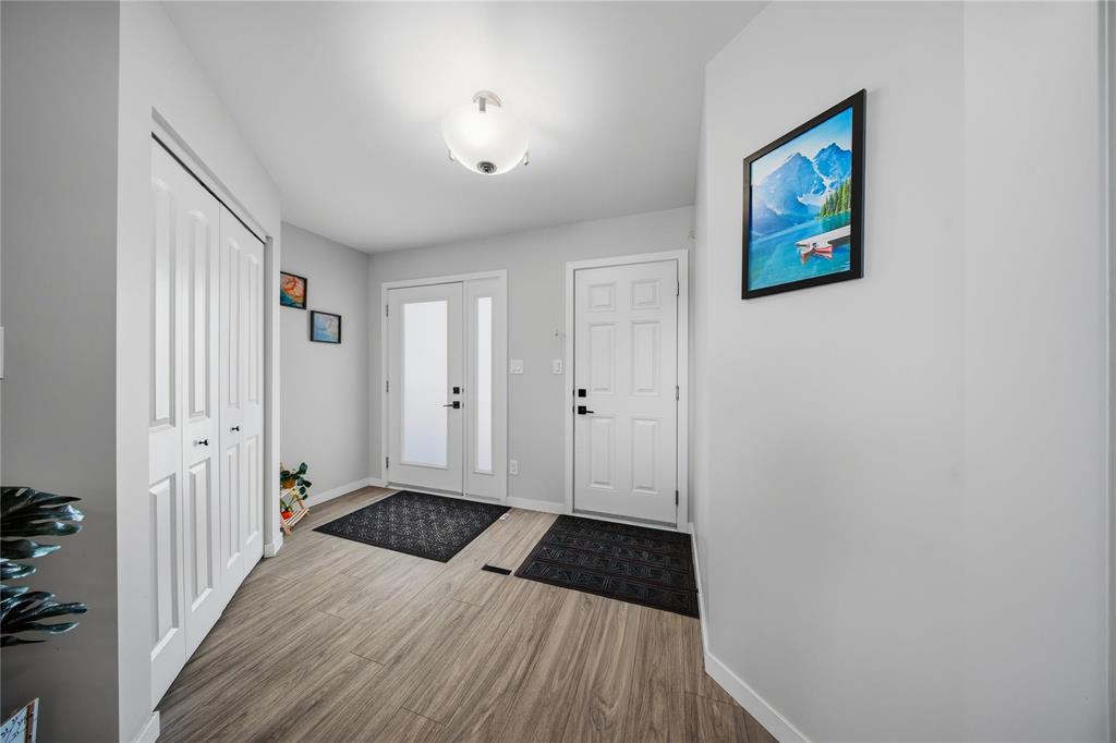 32 David George Drive, Winnipeg, Manitoba  R3W 0P4 - Photo 4 - 202605735