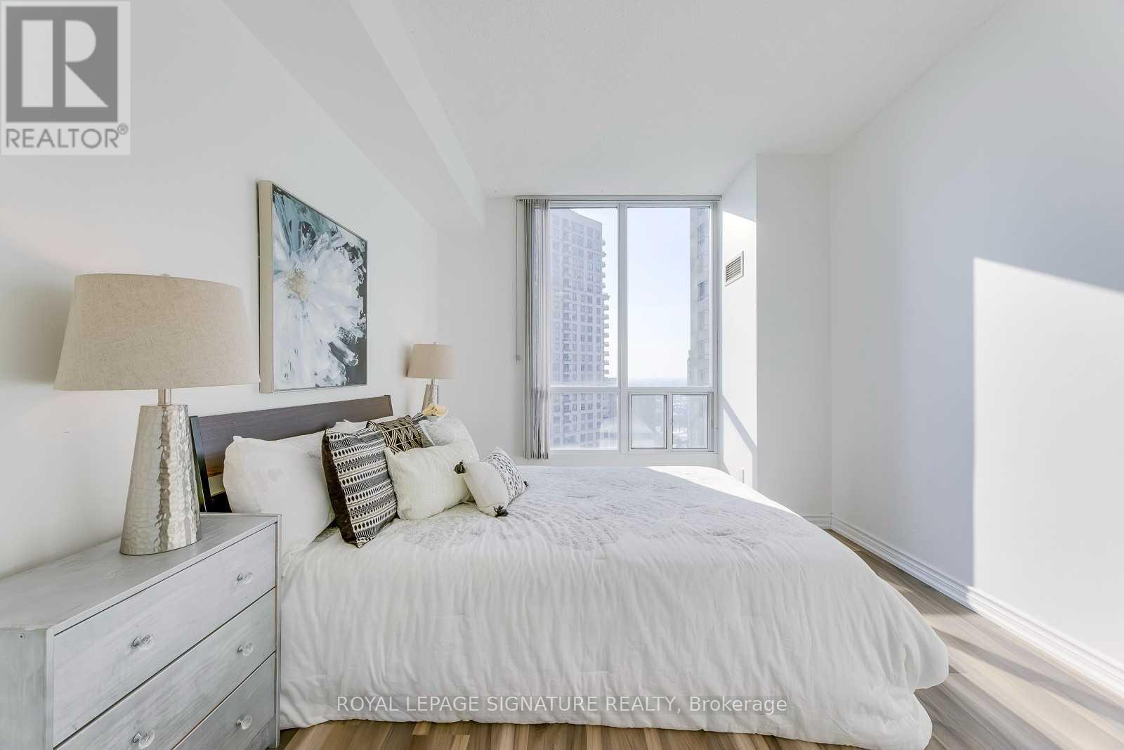 1709 - 3939 Duke Of York Boulevard, Mississauga (City Centre), Ontario  L5B 4N2 - Photo 24 - W12833346