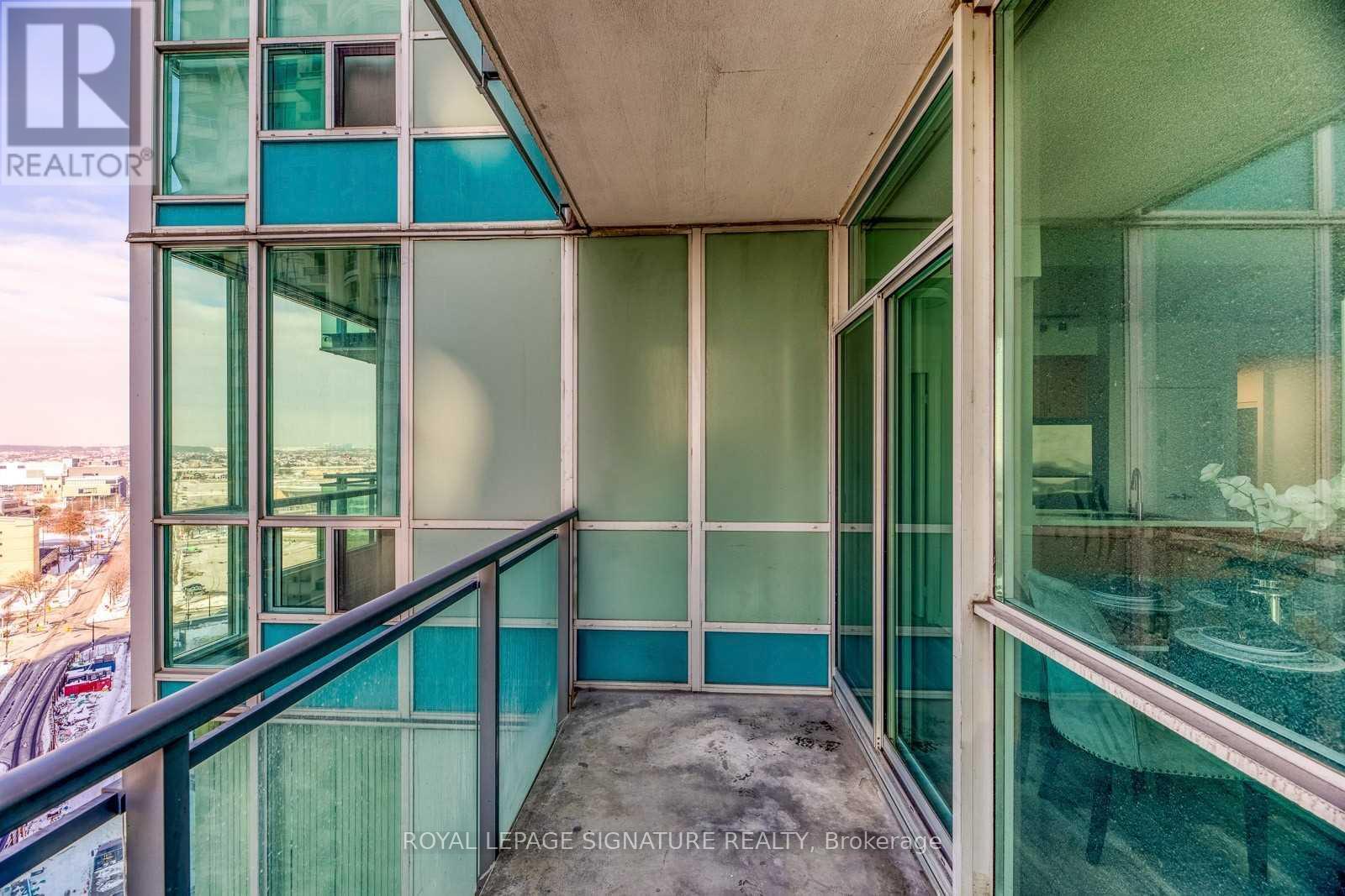 1709 - 3939 Duke Of York Boulevard, Mississauga (City Centre), Ontario  L5B 4N2 - Photo 20 - W12833346