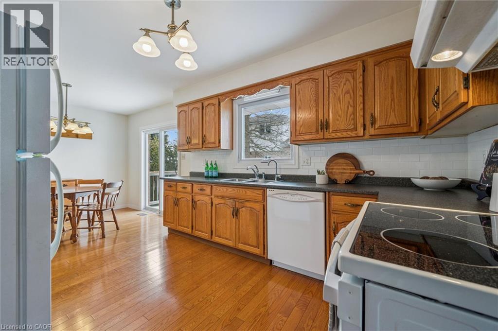 556 Stanwood Crescent, Waterloo, Ontario  N2K 3P3 - Photo 11 - 40804253