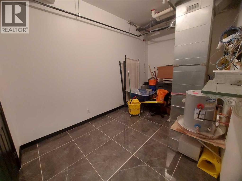 1, 4418 50 Avenue, Red Deer, Alberta  T4N 3Z6 - Photo 13 - A2237745