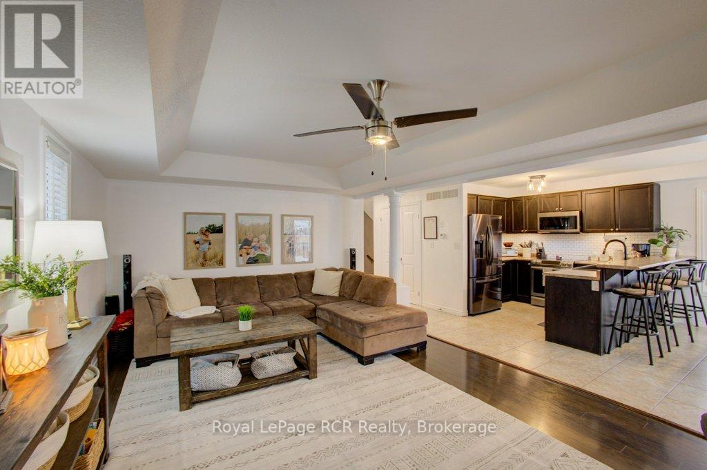 11 Green Street, Mapleton, Ontario  N0G 1P0 - Photo 14 - X12645728