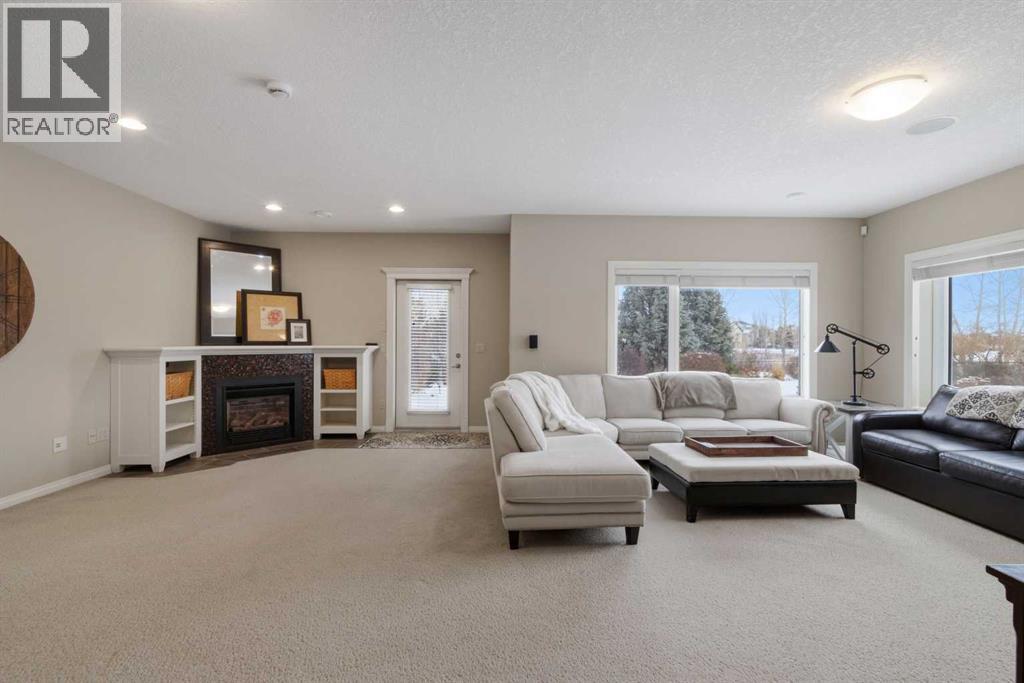 71 Elgin Estates Hill SE, Calgary, Alberta  T2Z 4R1 - Photo 29 - A2292729