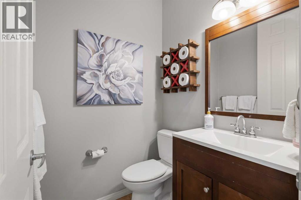 71 Elgin Estates Hill SE, Calgary, Alberta  T2Z 4R1 - Photo 7 - A2292729