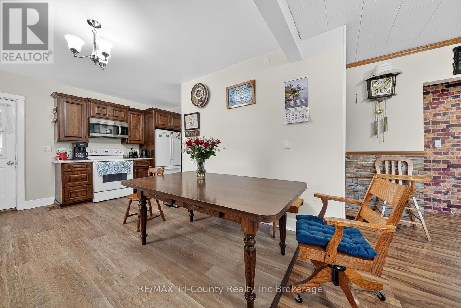 2345 East Quarter Line, Norfolk, Ontario  N4B 2W4 - Photo 10 - X12935196