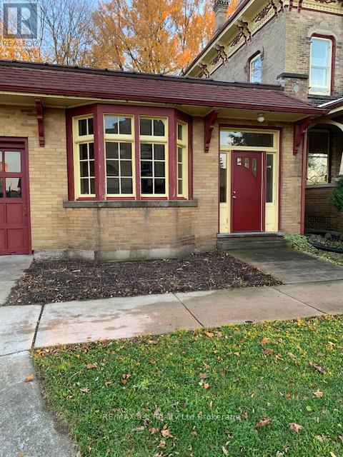 55 King Street W, Ingersoll, Ontario  N5C 2J7 - Photo 1 - X12935266