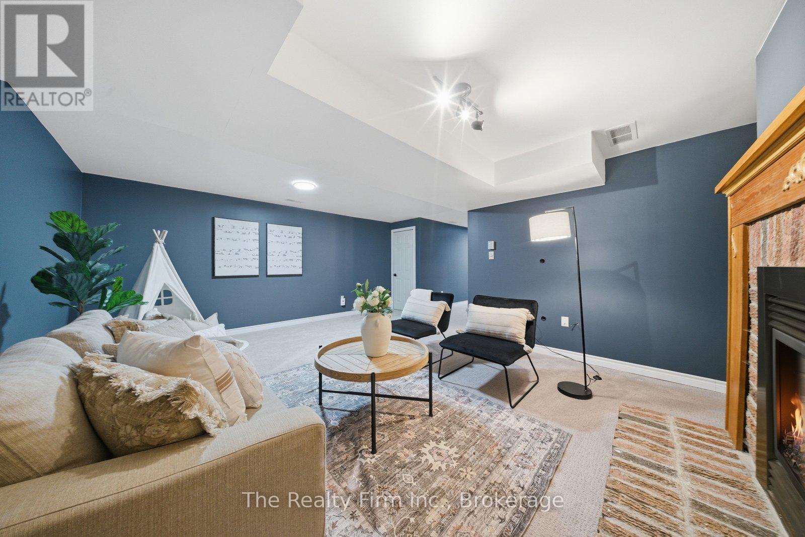 1032 Pearson Drive, Woodstock, Ontario  N4S 8V1 - Photo 27 - X12935514